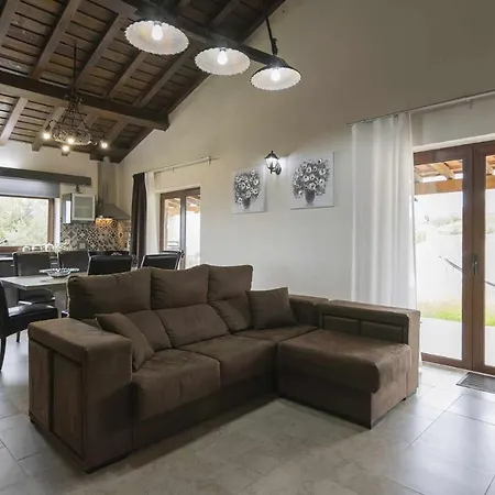 Chalet De Nunide Moradida Privada Com Piscina *